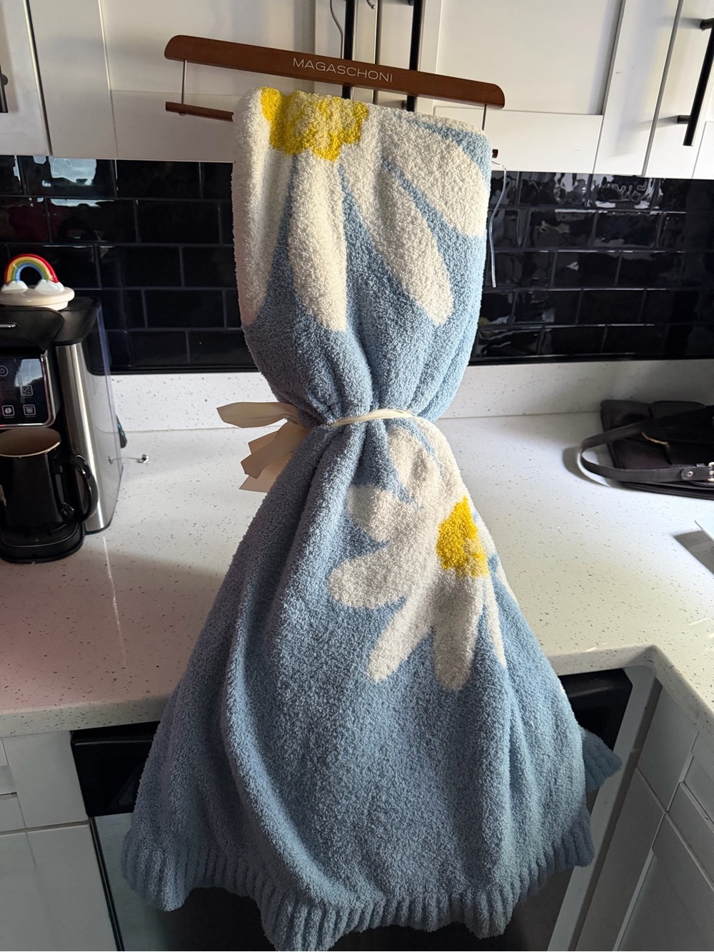 Magaschoni Blue White Yellow Daisy Throw Blanket